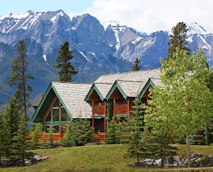 A Bear & Bison Canadian Country Inn place picture