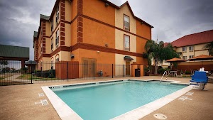 Best Western Plus Hobby Airport Inn & Suites