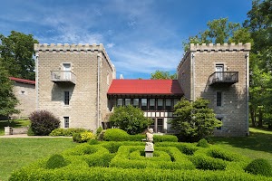 Ravenwood Castle Ravenwood Castle