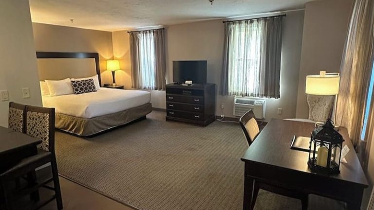 Chocksett Inn
