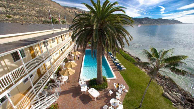 Cliff House Inn on the Ocean, room with private jacuzzi, photo 7