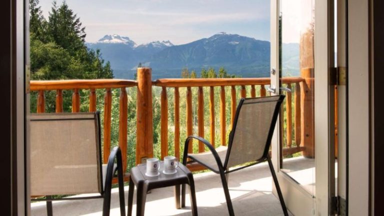 Coast Hillcrest Hotel