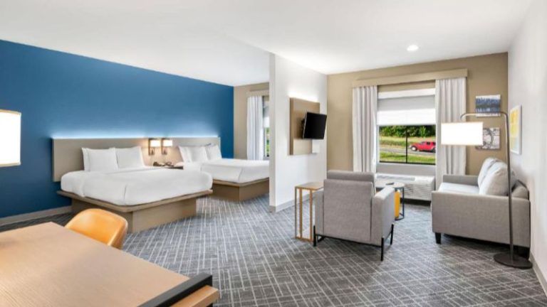 Comfort Inn & Suites – Fort Smith