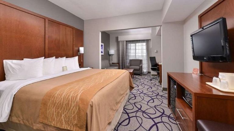 Comfort Inn & Suites Frisco