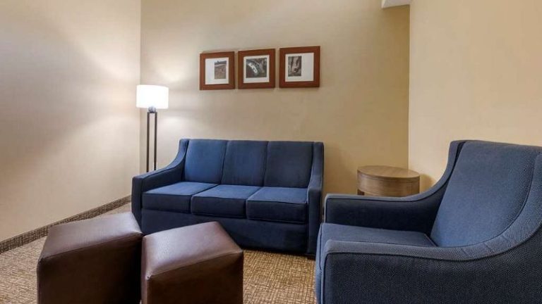 Comfort Suites DFW Airport