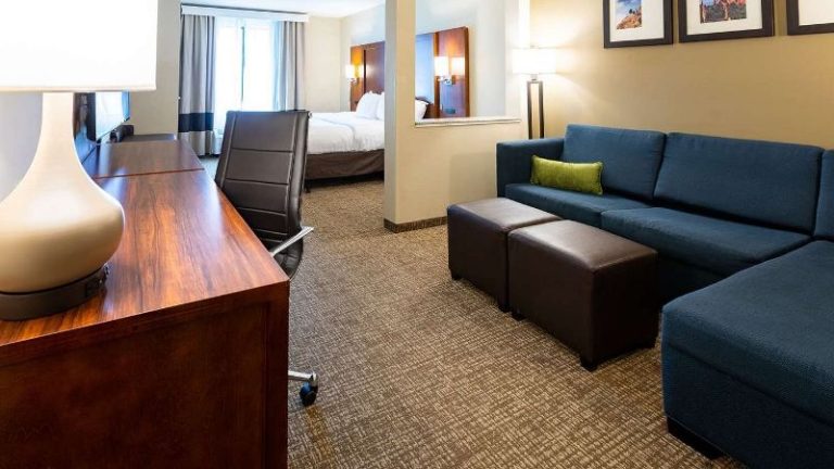 Comfort Suites Denver near Anschutz Medical Campus