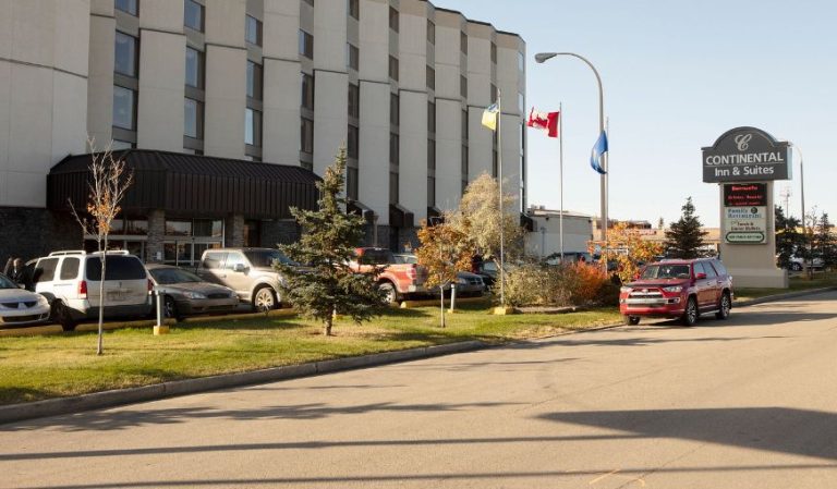 Continental Inn & Suites