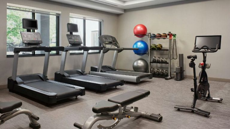 Courtyard by Marriott Hamilton