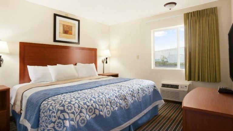 Days Inn by Wyndham Champaign/Urbana