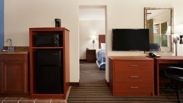 Days Inn by Wyndham Champaign/Urbana