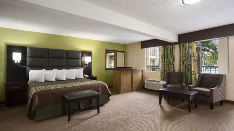 Days Inn by Wyndham Dallas Irving