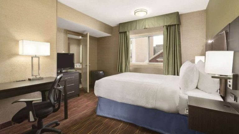 Days Inn by Wyndham Ottawa