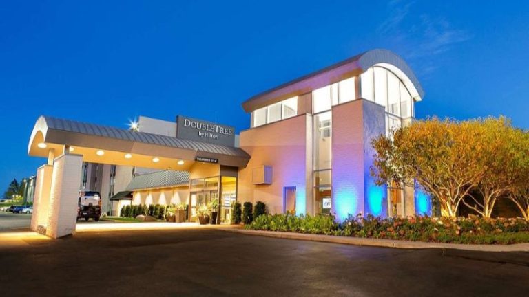 DoubleTree By Hilton Roseville Minneapolis