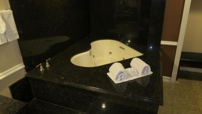 Dynasty Suites Hotel