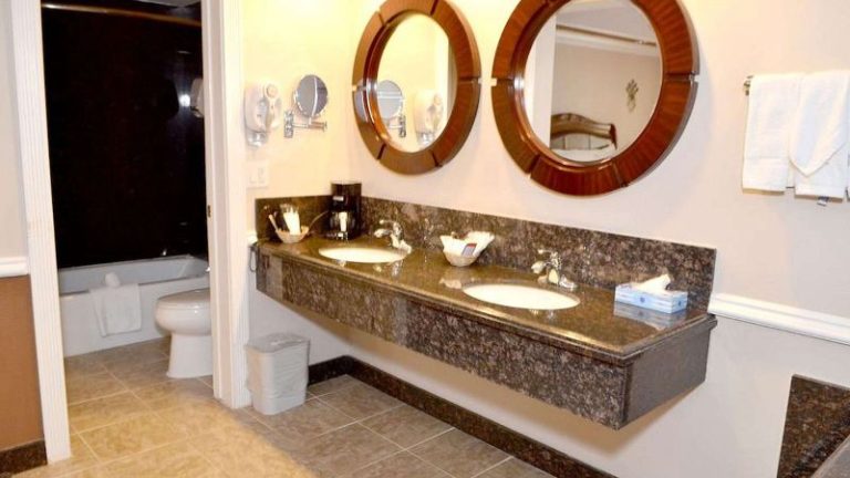 Dynasty Suites Hotel