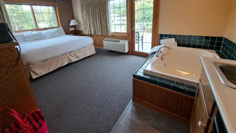 Ephraim Shores Resort