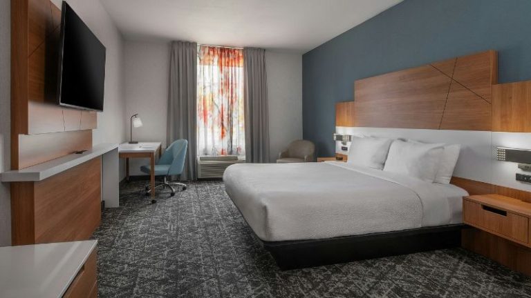Fairfield Inn & Suites Oakland Hayward