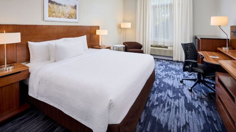 Fairfield Inn & Suites Ottawa Kanata
