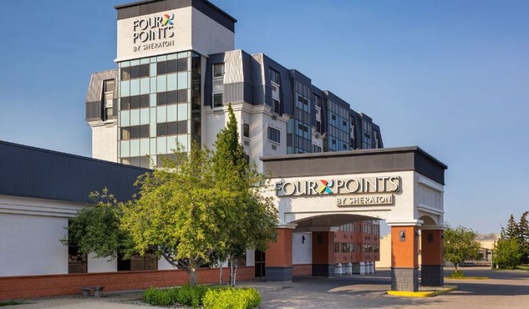 Four Points by Sheraton Edmonton South