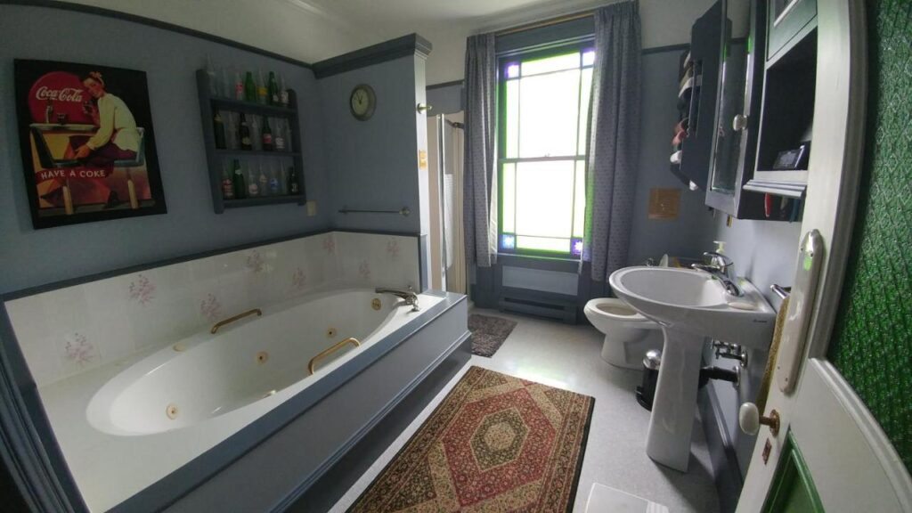 Gower Manor Historic Bed & Breakfast