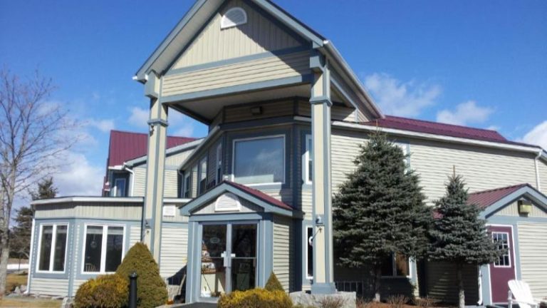 Granite Town Hotel