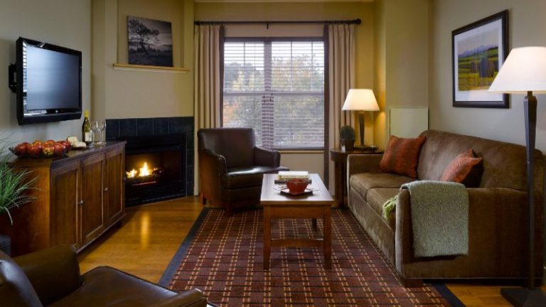Green Mountain Suites Hotel