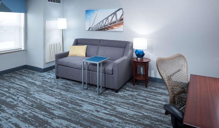 Hampton Inn & Suites Oklahoma City-Bricktown, room with private jacuzzi, photo 4