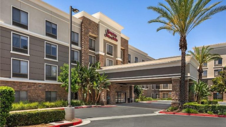 Hampton Inn & Suites Moreno Valley