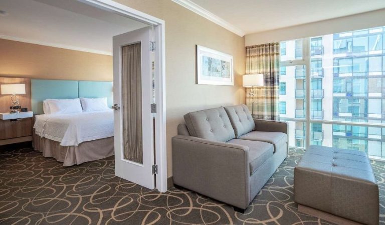Hampton Inn & Suites by Hilton Vancouver-Downtown