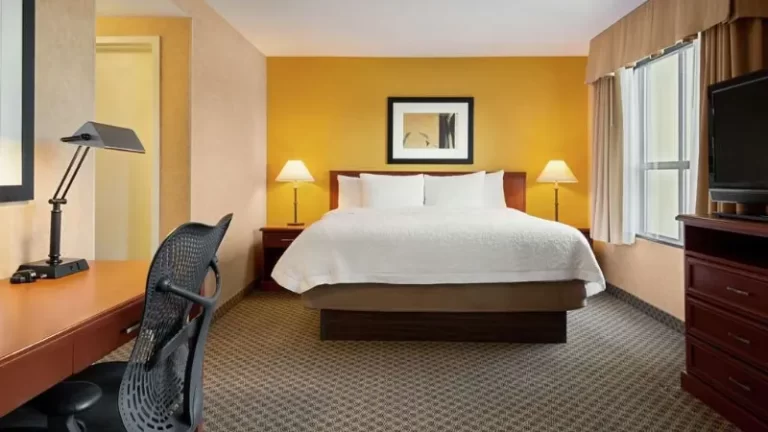 Hampton Inn & Suites by Hilton Langley-Surrey