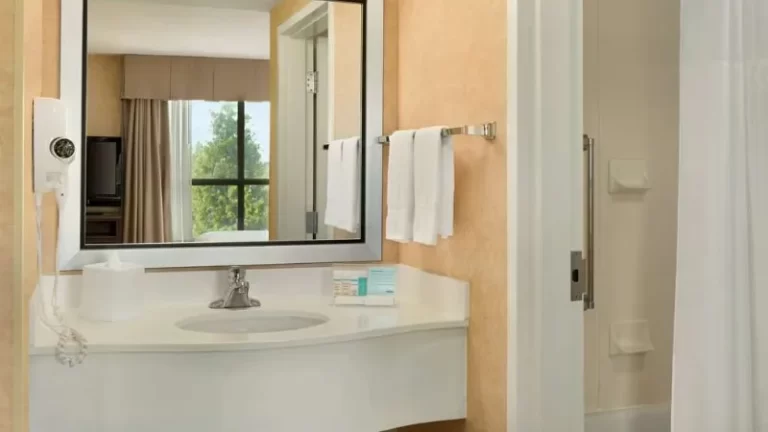Hampton Inn & Suites by Hilton Langley-Surrey