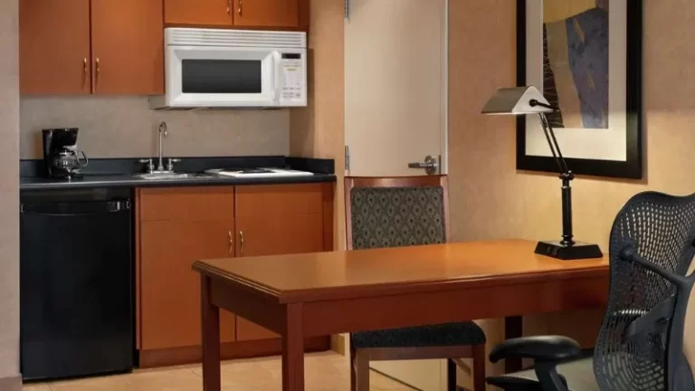 Hampton Inn & Suites by Hilton Langley-Surrey
