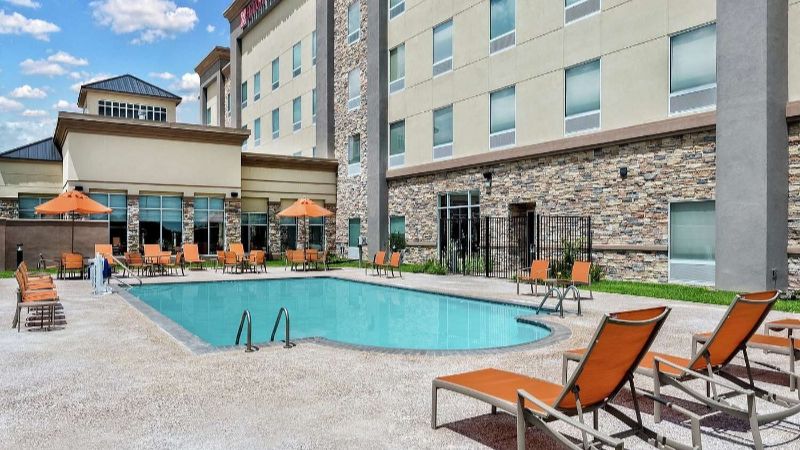 Hilton Garden Inn San Marcos, room with private jacuzzi, photo 7