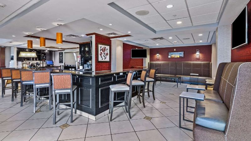 Hilton Garden Inn Starkville, room with private jacuzzi, photo 8