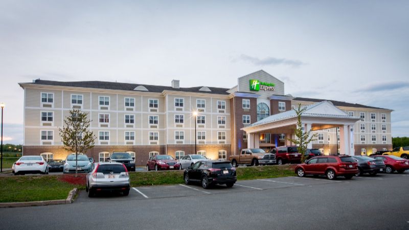 Holiday Inn Express Stellarton-New Glasgow, room with private jacuzzi, photo 6
