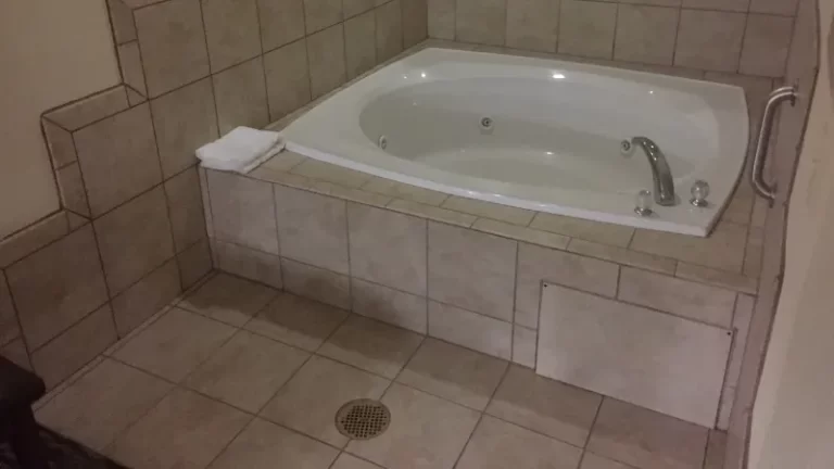 Holiday Inn Express & Suites Ripley