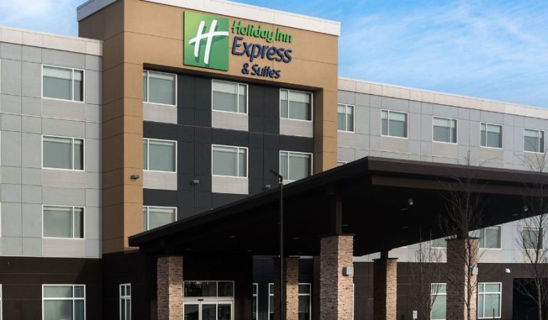Holiday Inn Express & Suites West Edmonton-Mall Area, an IHG Hotel