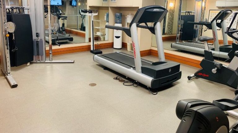 Holiday Inn Express and Suites Calgary, an IHG Hotel