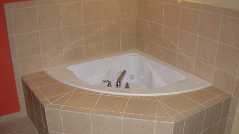 Holiday Inn Express & Suites Chattanooga Downtown, an IHG Hotel
