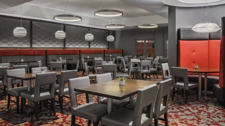 Holiday Inn Winnipeg-South
