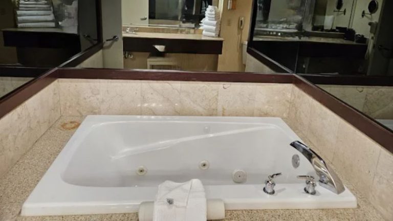 Hollywood Casino Tunica Hotel