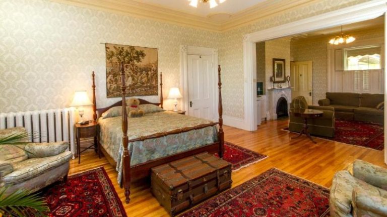 Homeport Historic B&B
