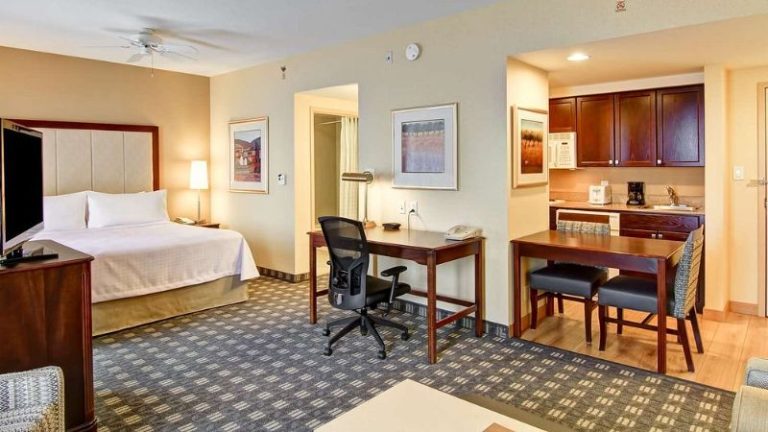 Homewood Suites by Hilton Toronto-Mississauga