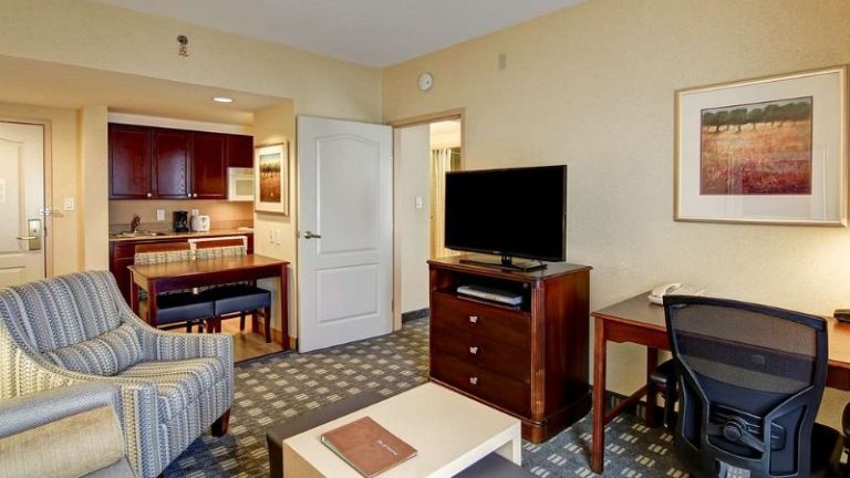 Homewood Suites by Hilton Toronto-Mississauga