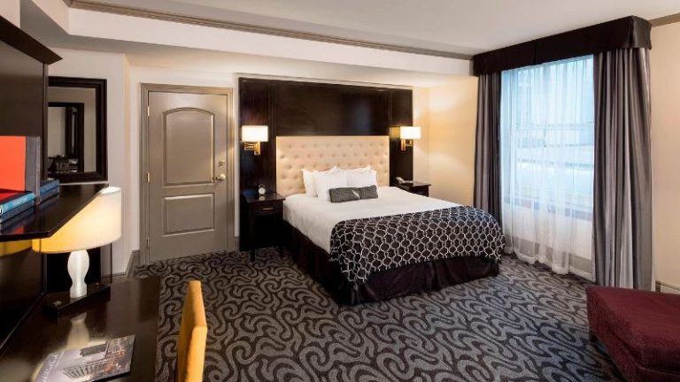 Hotel Blackhawk, Autograph Collection