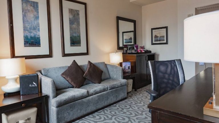 Hotel Blackhawk, Autograph Collection
