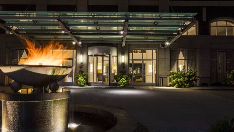 Hotel Blackhawk, Autograph Collection