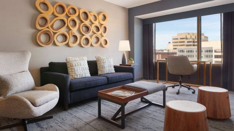 Hotel Champlain Burlington, Curio Collection by Hilton