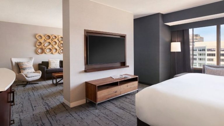 Hotel Champlain Burlington, Curio Collection by Hilton