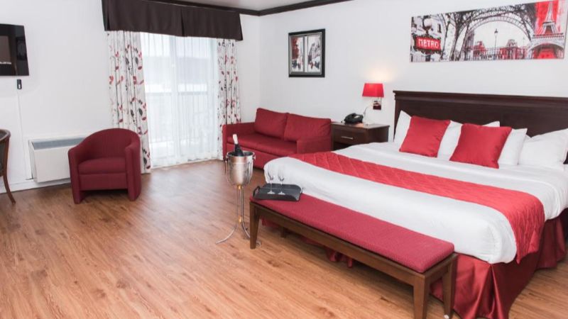 Hotel Le Floral, room with private jacuzzi, photo 3